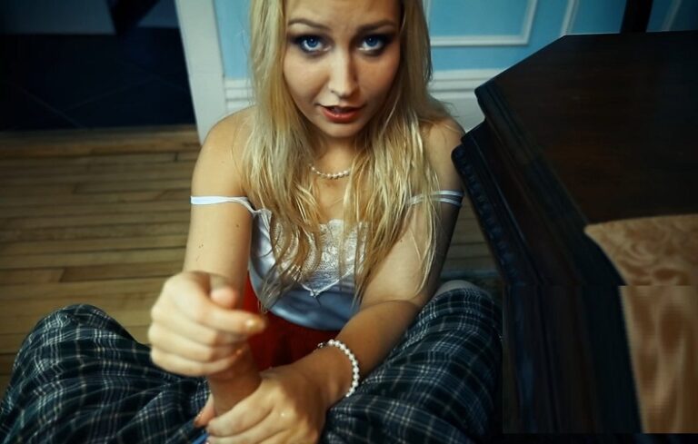 Brianne Blu – Mommy Disciplines a Stealing Son HD (720p/clips4sale.com/2017)