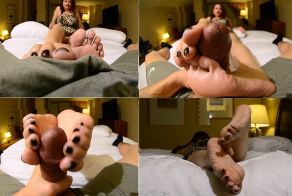 Amateur soles giantess and footjobs – Asian Mom’s FIRST FOOTJOB! Foot Virgin! FullHD [1080p/clips4sale.com/2018]