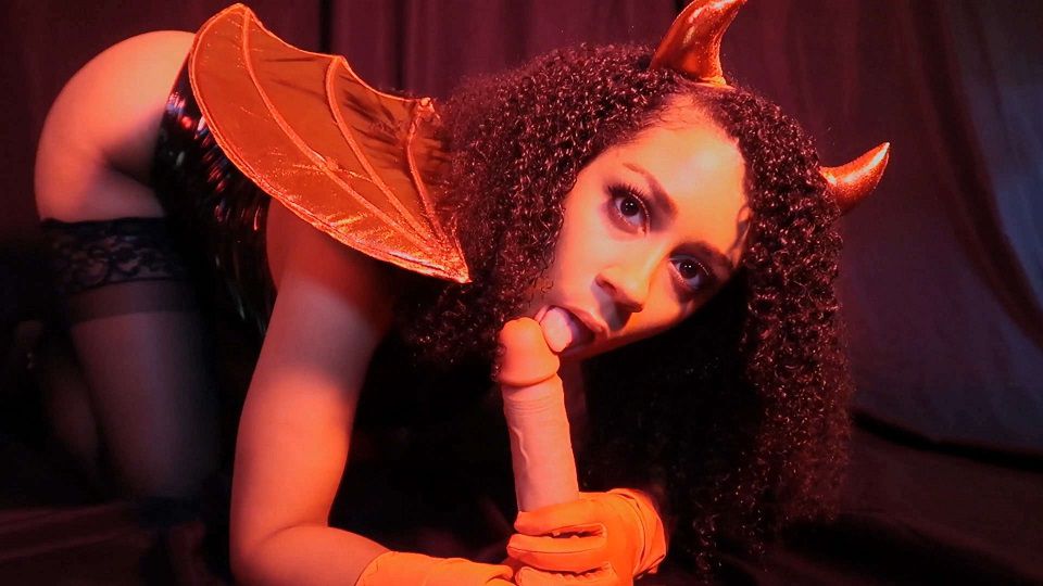 Succubus Needs Your Cum - Ariana Aimes - Manyvids Porn 4k 