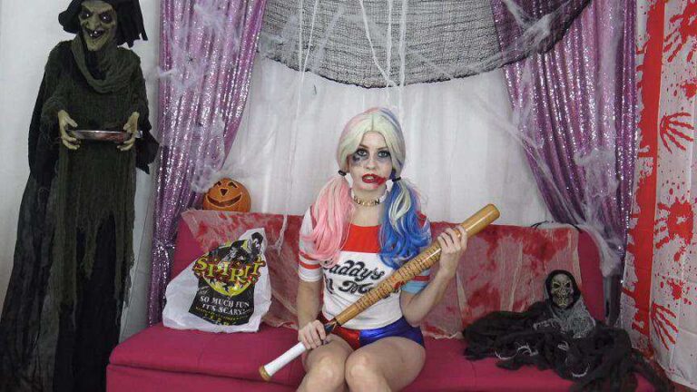 Brook Logan – Harleys Halloween Treat – Double Penetration FullHD 1080p