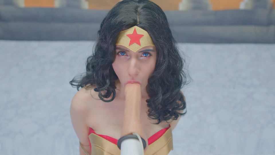 Cosplay Parody Porn - Wonder Woman Uncovers Her Truth 4k 2160p