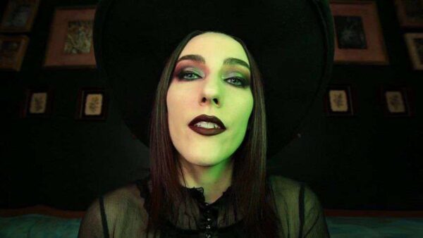 LivRoyale – Witchy Woman Swallows You Whole – sadistic woman 1080p