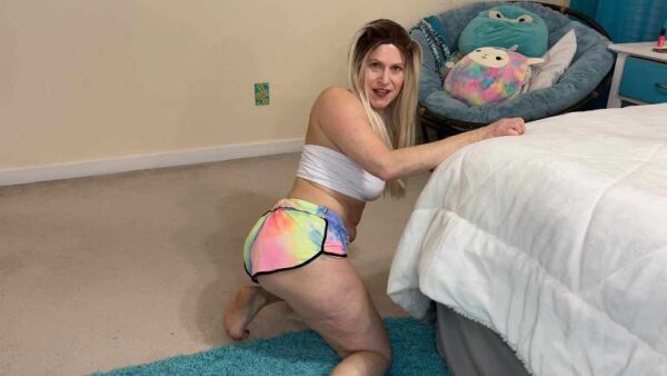 Mommy Gets Naked And Sucks Off Son – TabithaXXX 4k 2160p