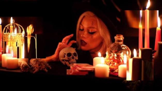 Horror Ritual OwlCrystal – Horny Witch Sucked a Big Cock on Friday 13 FullHD 1080p