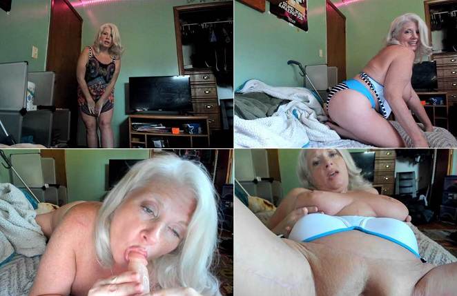 Virtual porn Painted Rose – Little Swim Trunks: Mommy Peeks At It FullHD 1080p