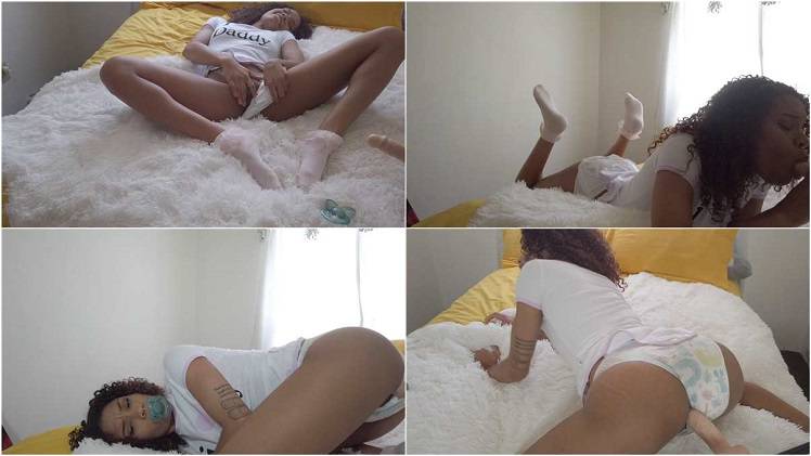 Virtual Porn Sunnywittledays – Daddy Fucks Me In My Pampers FullHD 1080p