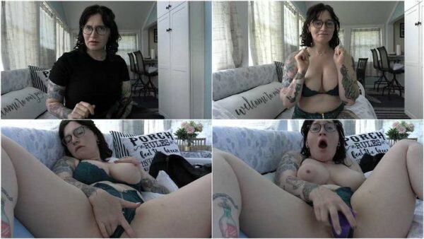 Virtual Porn Bettie Bondage - Mutual Masturbation with Mom 4K 2160p
