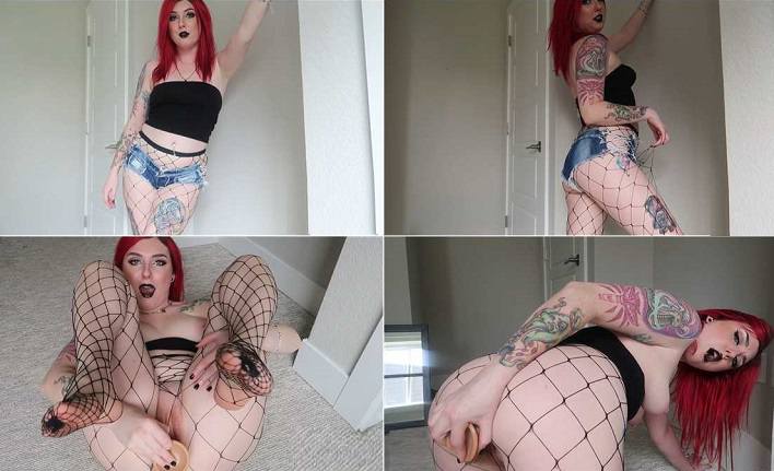 Virtual Sex Lizzi Blake – Goth Stepdaughter Fucks Daddy FullHD 1080p